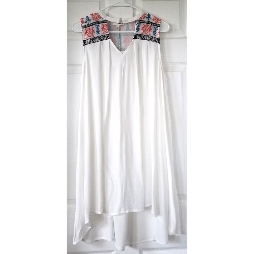 UMGEE Ivory Embroidered Swing Dress Sleeveless Lightweight Boho Size S NWT